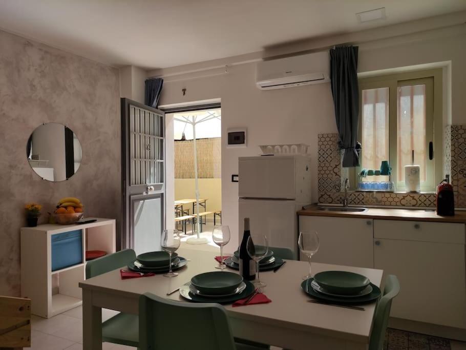 Team019 Casa Giusi Terrace & Sicilian Charm Apartment Catania Bagian luar foto